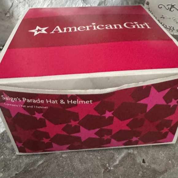 AMERICAN GIRL | Retired Saige Hat & Helmet | NIB - Picture 2 of 2